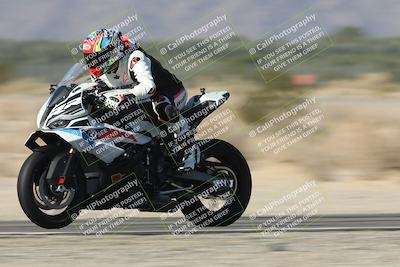 media/Dec-01-2025-Moto Forza (Mon) [[2daa91e15f]]/1-Advanced Group/Session 3 Turn 3 Exit Bump Pans/